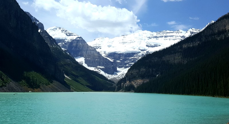 lac-louise-rocheuses canadiennes-montreal-addicts